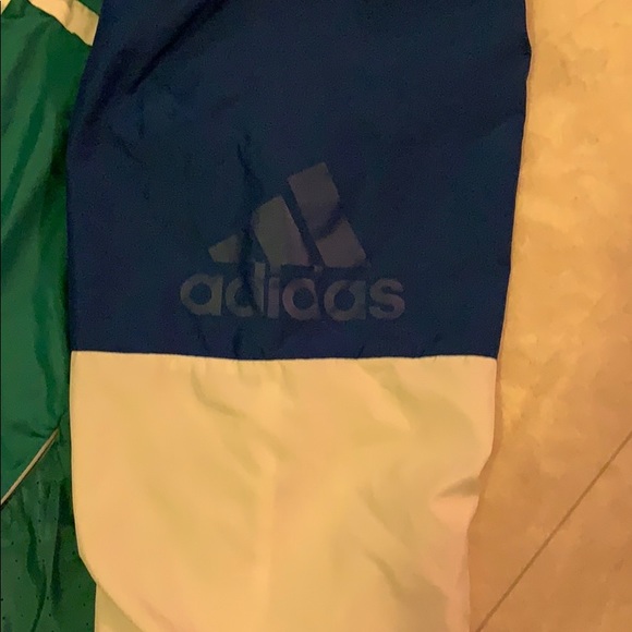 Vintage Adidas windbreaker classic color way - Picture 2 of 4